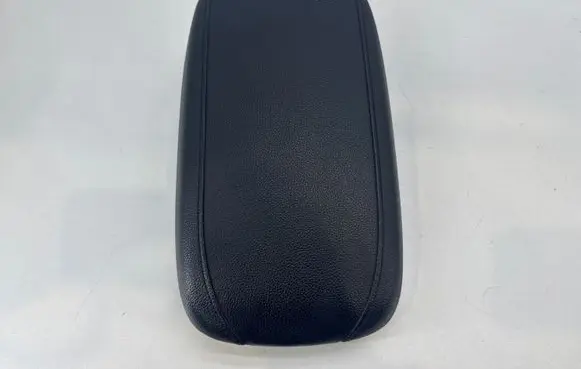 KIA Xceed Armrest