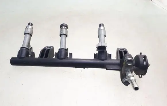 Toyota Yaris Fuel main line pipe 232500Q010 238140Q010A