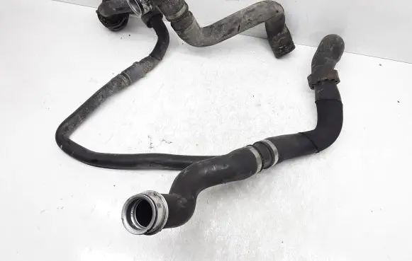 Mercedes-Benz ML W164 Engine coolant pipe/hose A1645011182 A1645011082