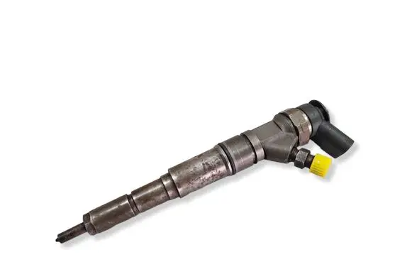 BMW 5 E60 E61 Fuel injector 0445110131 7789661