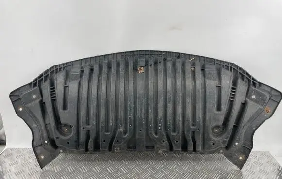 Mercedes-Benz E W212 Front bumper skid plate/under tray A2125200223