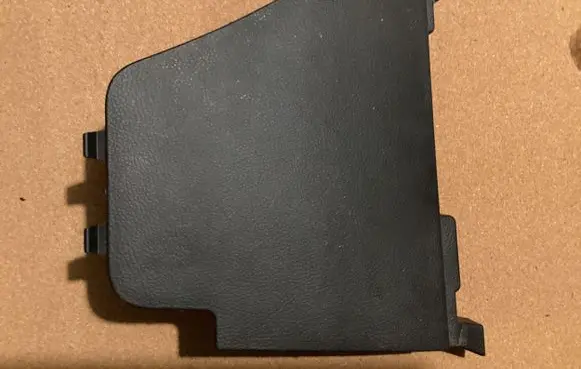 Trunk/boot lower side trim panel