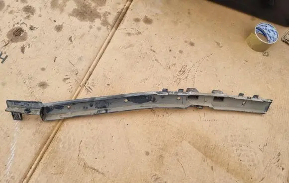 Peugeot Partner Front bumper mounting bracket 9681284280