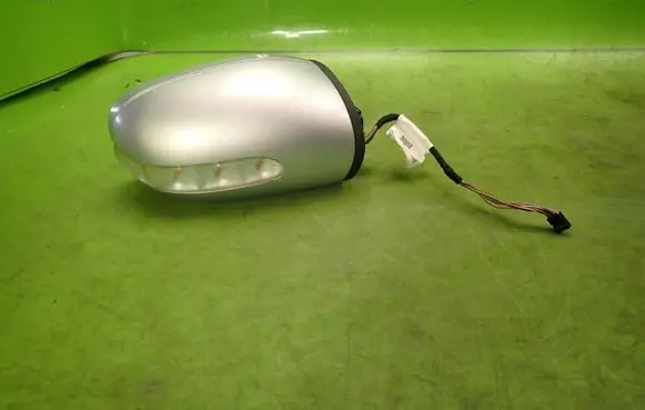 Mercedes-Benz C AMG W203 Front door electric wing mirror A2035408808