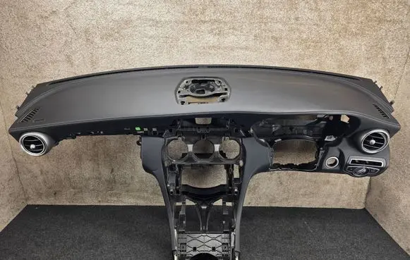 Mercedes-Benz C W205 Dashboard 2058600002