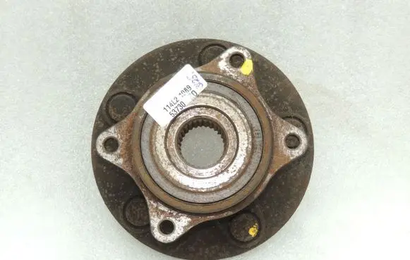 Suzuki Grand Vitara II Front wheel hub 4340257L51 4340165J02