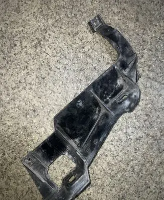 BMW 5 E39 Headlight/headlamp mounting bracket 15372400