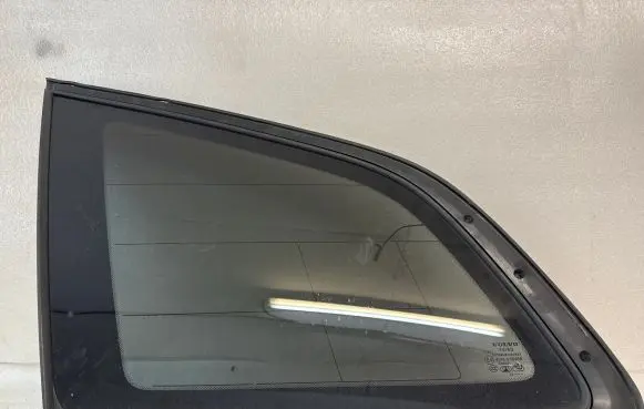 Volvo XC60 Rear side window 32314865