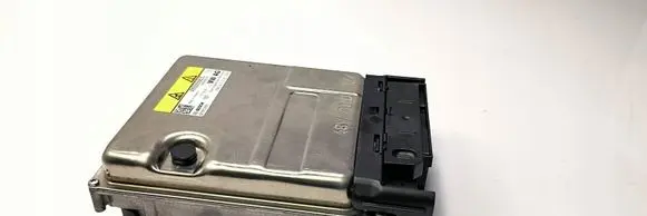 Audi A8 S8 D5 Voltage converter/converter module 