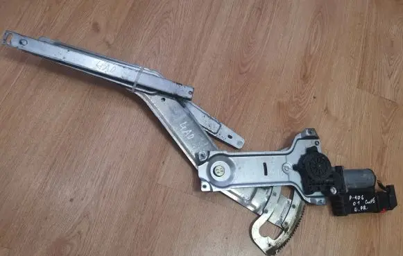 Peugeot 406 Front door window regulator with motor 0130821693 117757XXX
