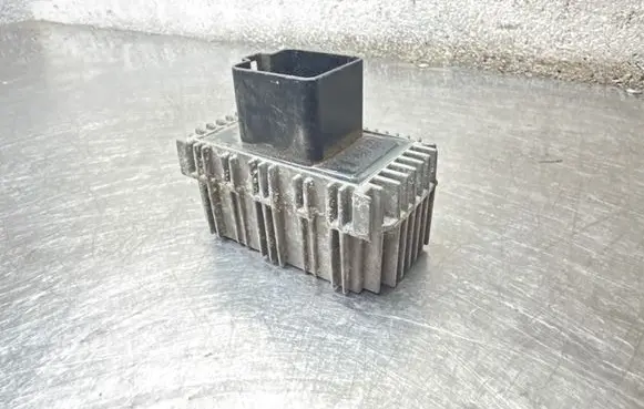 Opel Corsa C Glow plug pre-heat relay 09132691 51299008