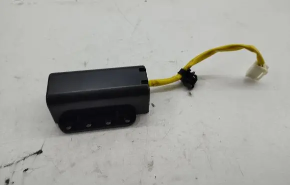 Passenger airbag on/off switch