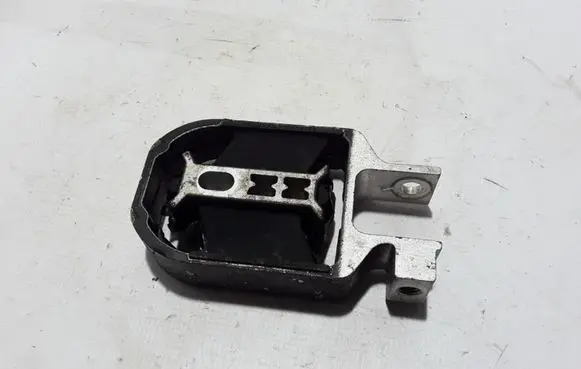 Volvo V40 Engine mounting bracket 31359652