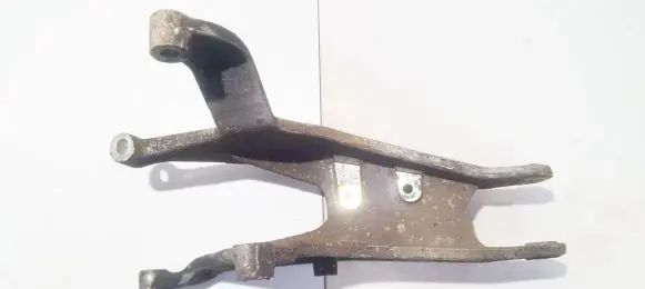 Opel Sintra Engine mounting bracket 10267397