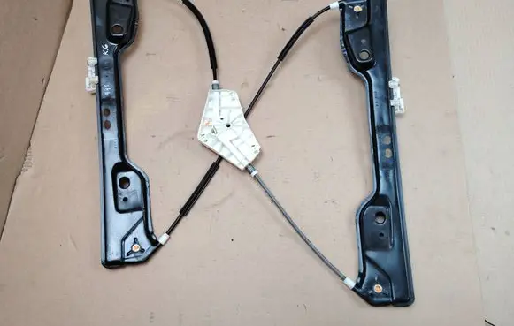 Fiat Freemont Rear window lifting mechanism without motor 961926102