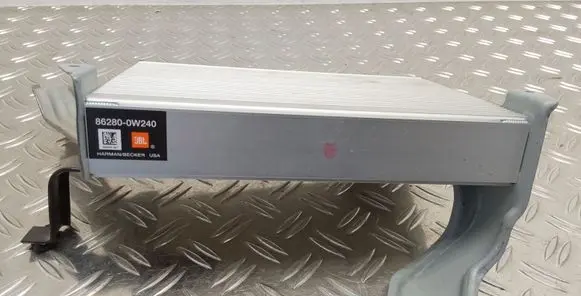 Toyota Prius (NHW20) Sound amplifier 862800W240