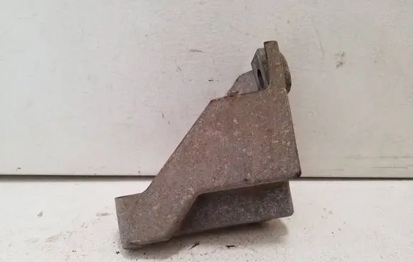 Mercedes-Benz Vito Viano W447 Engine mounting bracket A4472420140