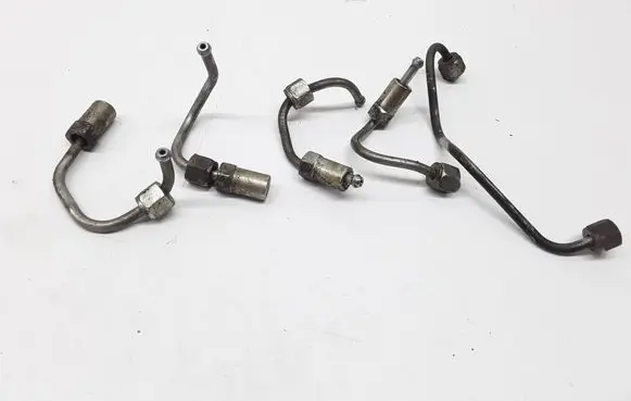 Opel Astra H Fuel injector supply line/pipe 