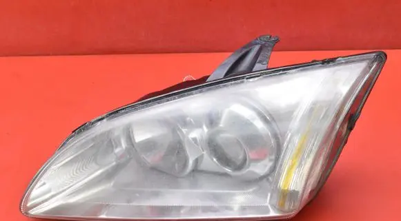 Ford Focus C-MAX Headlight/headlamp 4M51-13W030-EC