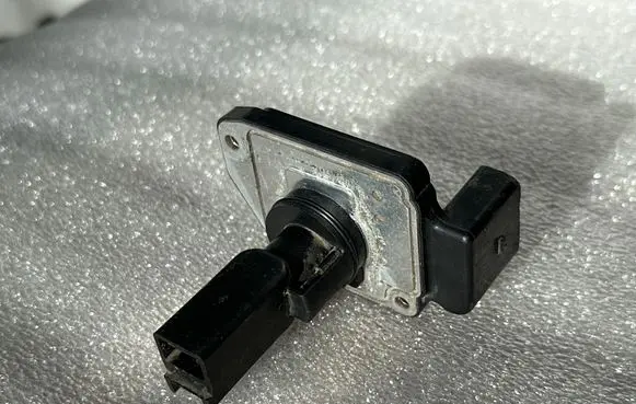 Audi A6 Allroad C5 Mass air flow meter AFH7025C