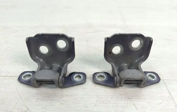 Renault Koleos I Front door upper hinge 10331Renault