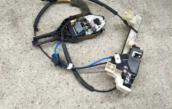 Ford F150 Rear door lock G977A 3052989