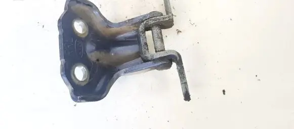 KIA Sorento Rear door lower hinge