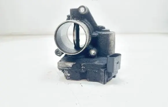 Renault Scenic II - Grand scenic II Throttle valve 8200736114 070331 A2C5324504