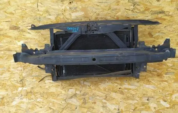 Seat Leon (1M) Radiator support slam panel