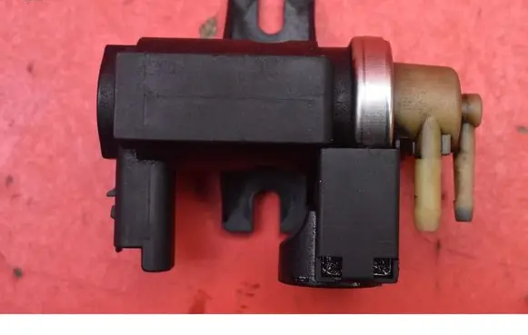 Audi A6 S6 C8 4K Vacuum valve 9659067880