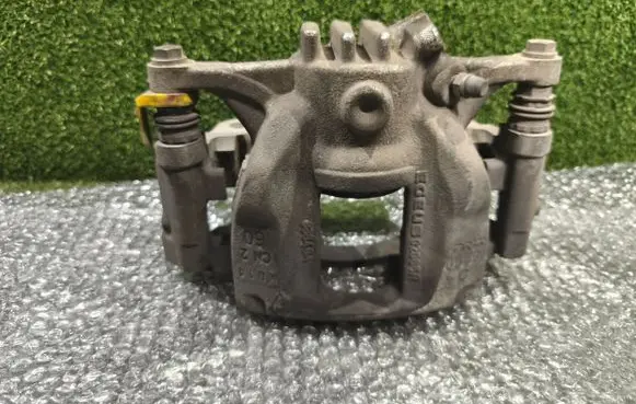 Renault Trafic III (X82) Front brake caliper 0539
