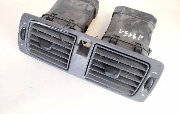 Volvo V50 Dash center air vent grill y01144 y01145