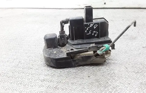 Jeep Grand Cherokee (WJ) Rear door lock