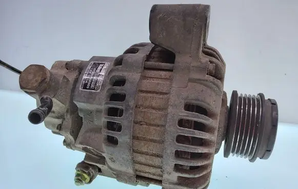 KIA Carnival Generator/alternator 373004X003