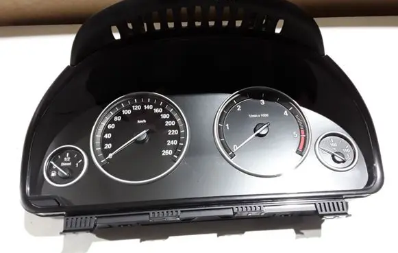 BMW 5 F10 F11 Speedometer (instrument cluster) 9227614