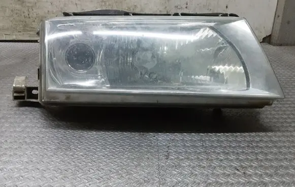 Skoda Octavia Mk1 (1U) Headlight/headlamp 1U1941016L