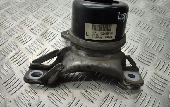 Land Rover Range Rover Evoque L538 Engine mount bracket BJ326F012AB