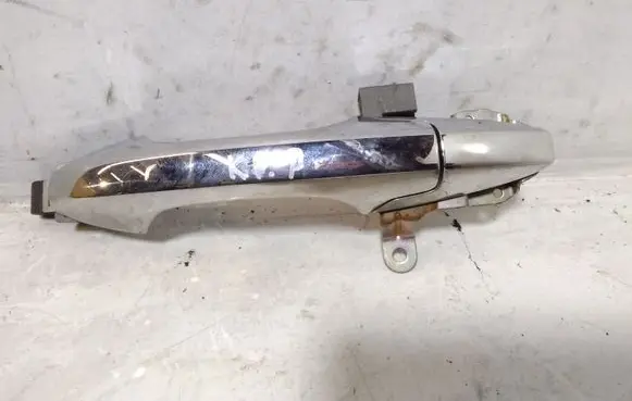 Honda CR-V Front door exterior handle