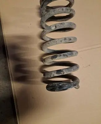 Suzuki Grand Vitara I Front coil spring