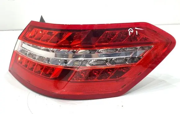 Mercedes-Benz E W212 Rear/tail lights A2129066901
