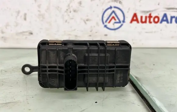 BMW 3 E90 E91 Turbine electric control actuator 8519476 11658519476