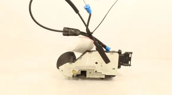 Citroen C4 I Front door lock 24087158