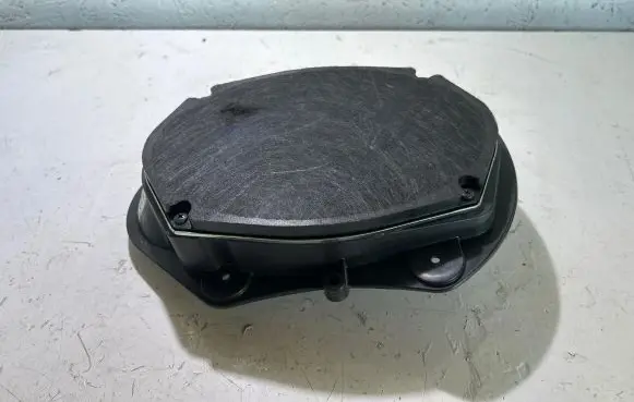 Dodge Challenger Front door speaker 52851560AA 26777AA 1068