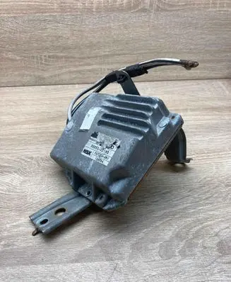 Toyota Corolla E120 E130 Power steering control unit/module 8965002150 124554