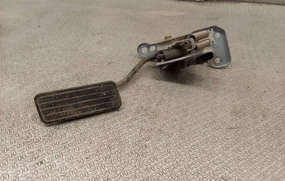 Subaru Legacy Accelerator throttle pedal 36010AG021 1988000121