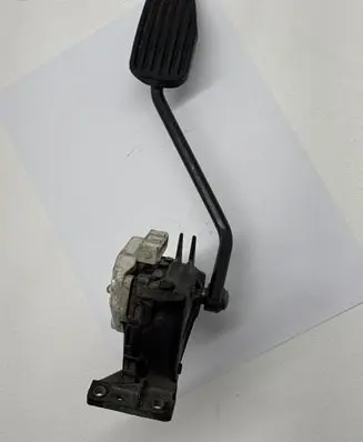 Volvo XC90 Accelerator throttle pedal 30666658 6PV00853706 042103