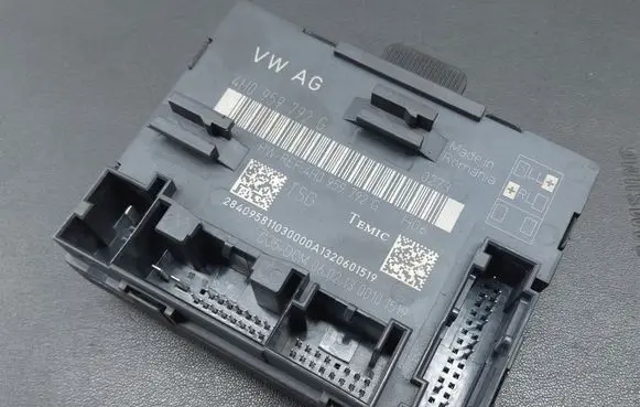 Audi A8 S8 D4 4H Door control unit/module 4H0959792G