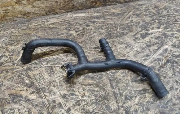 Jaguar XK8 - XKR Engine coolant pipe/hose