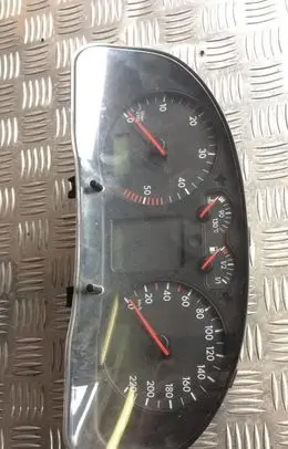 Volkswagen PASSAT B5 Speedometer (instrument cluster) 3b1919860d