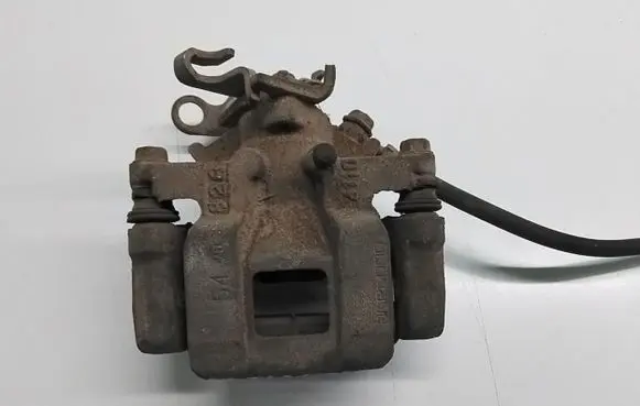Mitsubishi Outlander Rear brake caliper 4605B650